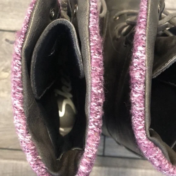 Sketchers combat style lace up booties that can be folded down charcoal brown - Picture 9 of 15